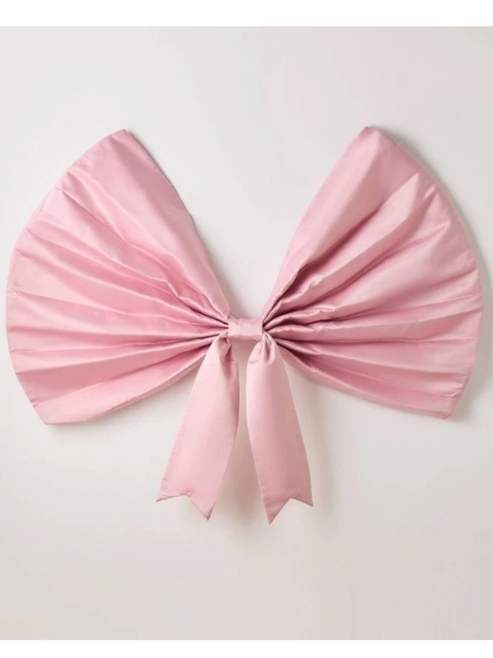 TEEN HOME NWT pink bow wall hanging -53x45